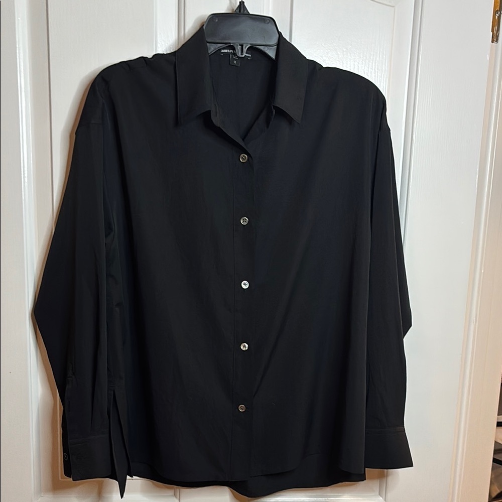 EUC JAMES PERSE womens Black Shirt size 1/small side vents
